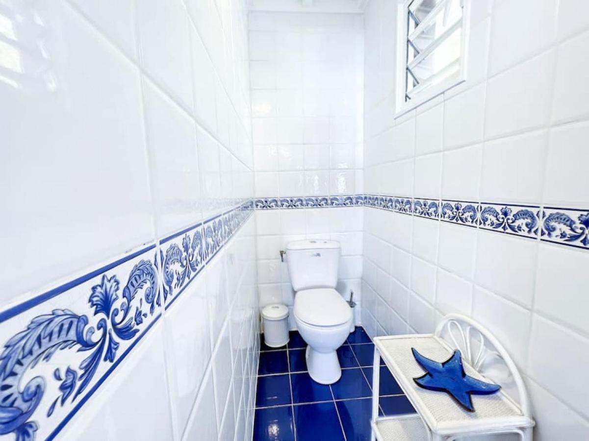 Blue Room In A Shared Villa Diamant With Communal Pool And Sea View Grand Case Exterior foto